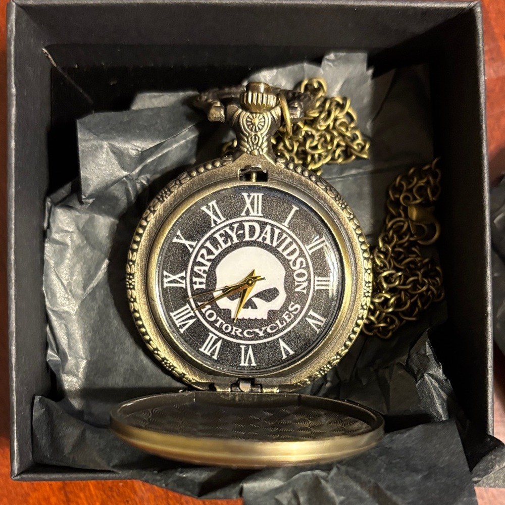 Harley-Davidson Black and Gold Wall Clock
